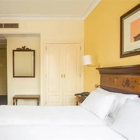 Отель Sercotel Arenal 3*