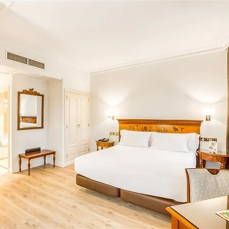 Sercotel Arenal Szálloda 3*