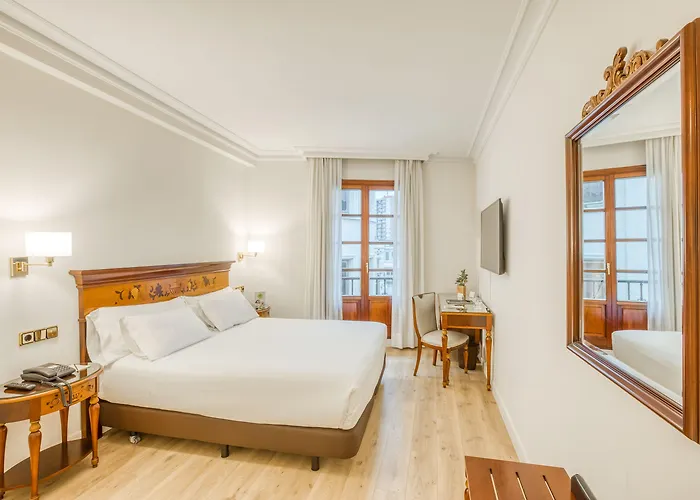 Hotel Sercotel Arenal