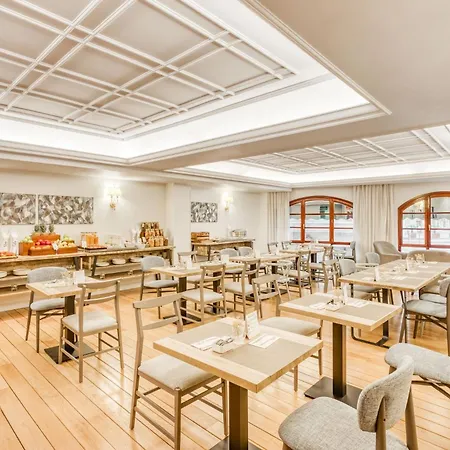Готель Sercotel Arenal 3*