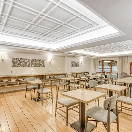 Готель Sercotel Arenal 3*