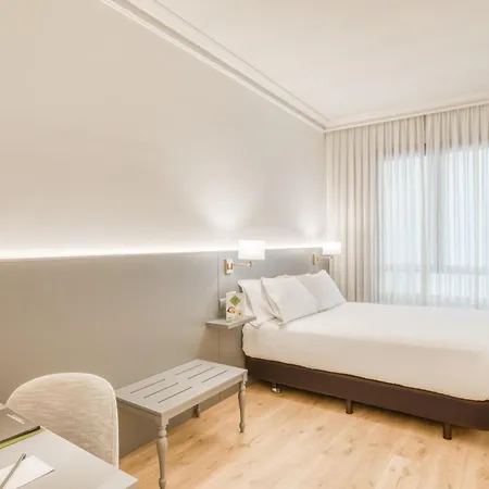 Sercotel Arenal Готель 3*