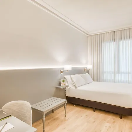 Sercotel Arenal Hotel 3*
