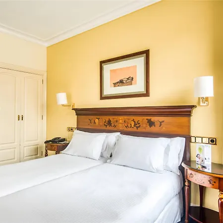 Hotel Sercotel Arenal 3*