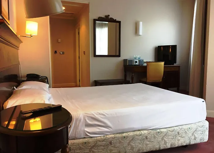 Sercotel Arenal Отель