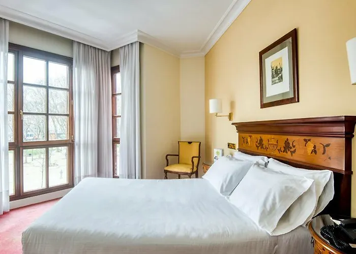 Отель Sercotel Arenal