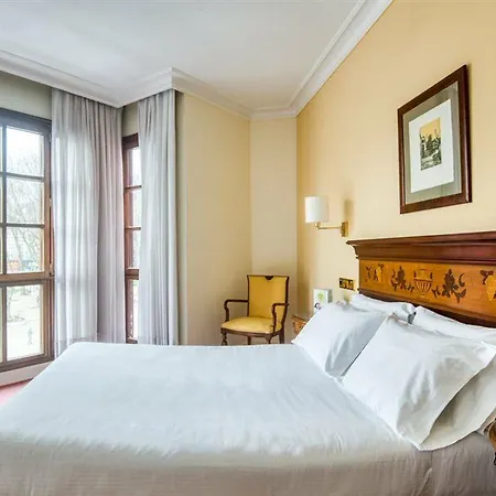 Hotel Sercotel Arenal