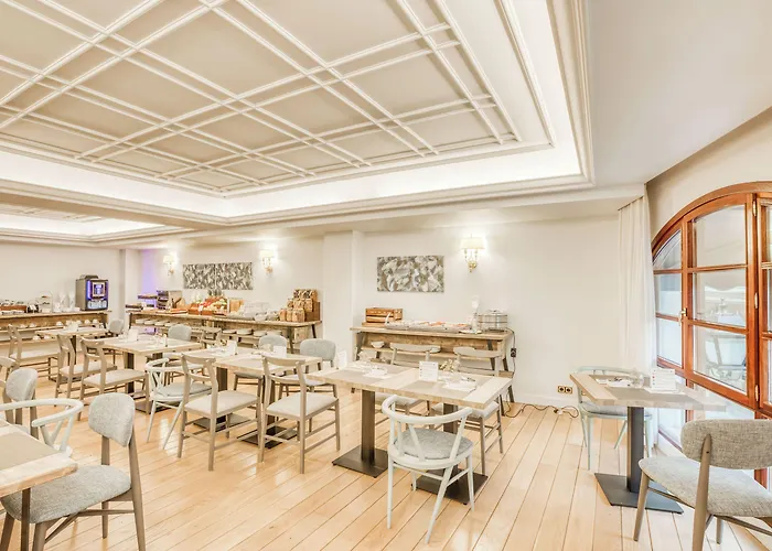 Sercotel Arenal Szálloda 3*