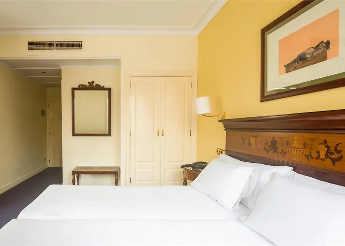 Szálloda Sercotel Arenal 3*